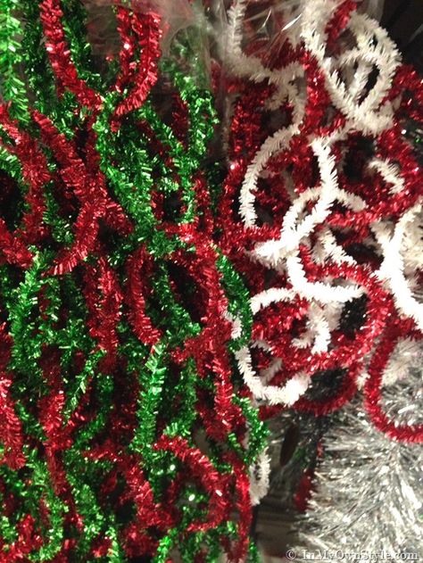 Pipe Cleaner Tree, Pipe Cleaner Christmas, Easy Diy Christmas Decorations, Childrens Christmas Crafts, Yule Crafts, Creeper Minecraft, Girl Scout Crafts, Pipe Cleaner Crafts, Pinewood Derby