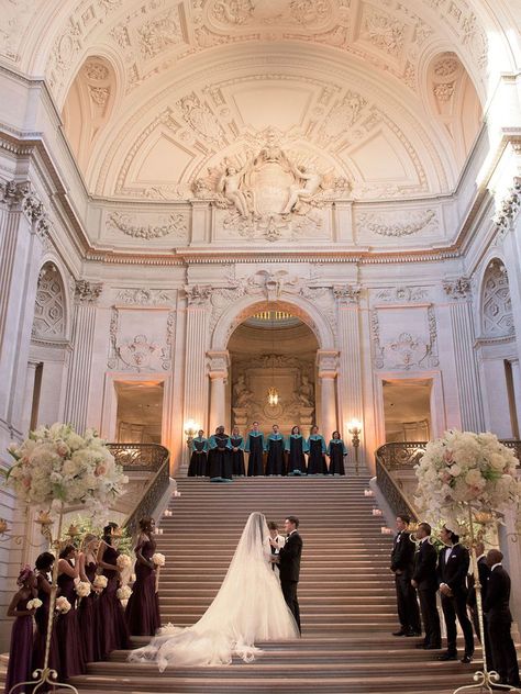 These 5 gorgeous spots around the US prove you can pull off a lavish affair or a sweet elopement at City Hall. Wedding Hall Architecture, Grand Hall Wedding, Ball Room Wedding, Castle Great Hall Aesthetic, Wedding Historic Building, Castle Wedding Venue United States, Huge Wedding, Marriage Reception, Cathedral Wedding