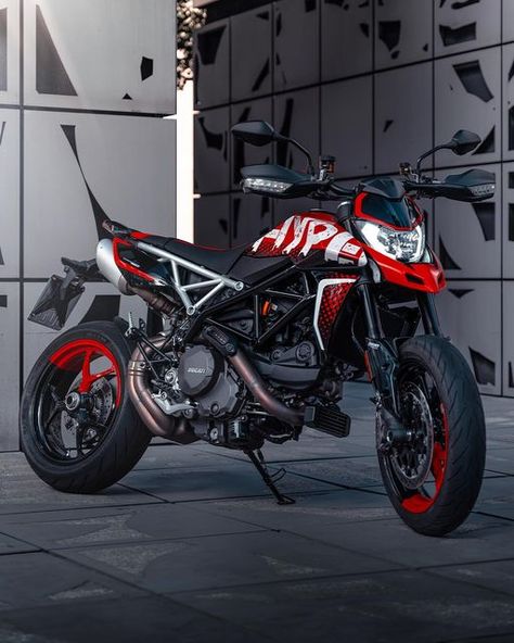 Ducati Motor Holding on Instagram: "Pure adrenaline on two wheels. This is what happens when the passion of city streets meets the exciting yet manageable performance of Italian motard-inspired craftsmanship. #Hypermotard #Hypermotard950 #Hypermotard950RVE #Ducati 👨🏽‍🎨 @edler_graphics @ducatideutschland" Ducati Hypermotard 950, Ducati Motor, Cars Modified, Ducati Hypermotard, Dual Sport Motorcycle, Dark Art Tattoo, Dual Sport, Motorcycle Bike, The Passion