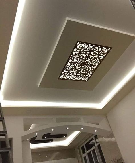 Mdf Ceiling Design Living Room, Fancy Ceiling, Joker Stencil, False Ceiling Ideas, Spare Room Design, False Ceiling Design Ideas, Pop False Ceiling, Plaster Ceiling Design, Fall Ceiling