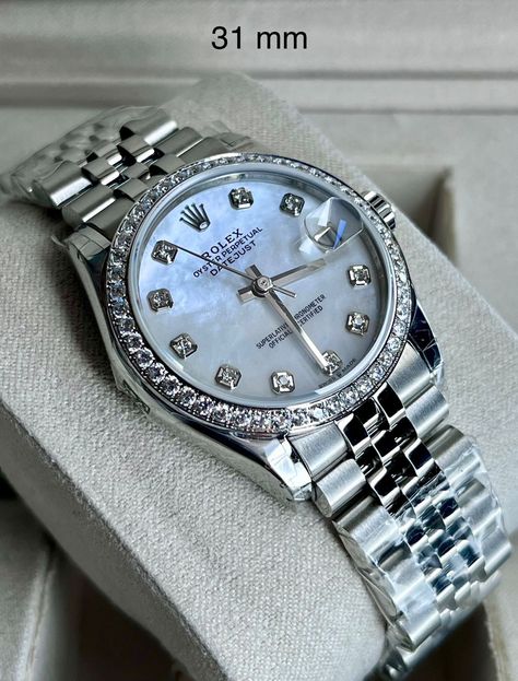 Rolex Watches Women Classy, Watch Aesthetic, Pretty Watches, Rolex Diamond, Rolex Watches Women, Rolex Women, Fancy Watches, Expensive Jewelry Luxury, Luxe Jewelry