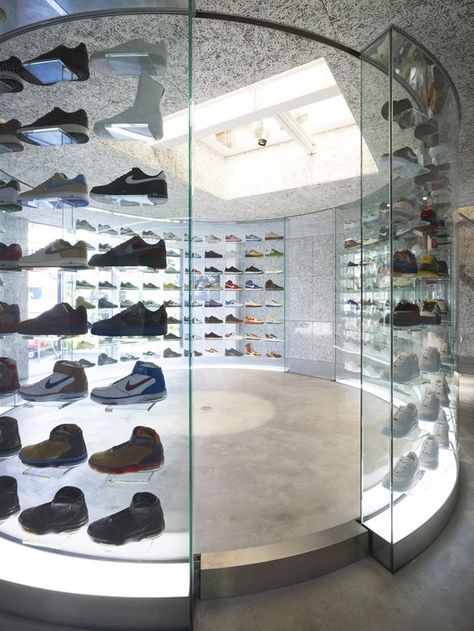 Sneakerhead Room, Sneaker Closet, Shoe Store Design, Shoe Room, Dream Closet Design, Shoe Wall, Luxury Closets Design, Dream House Rooms, Glass Display