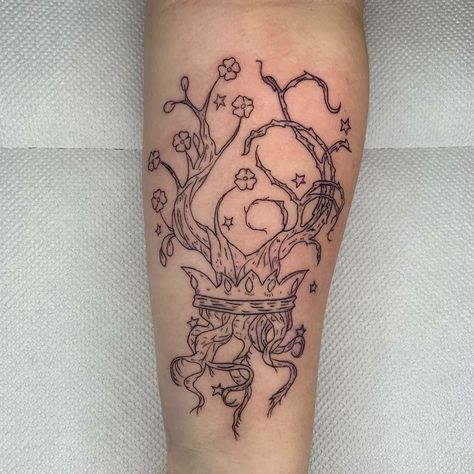 Cruel Prince Tattoo, Prince Tattoo, Prince Tattoos, Bookish Tattoos, The Cruel Prince, Nautical Tattoo, Crown Tattoo, Future Wardrobe, Skull Tattoos