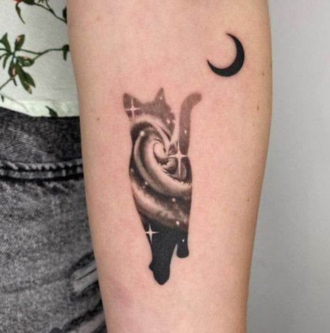 Uncover the meanings behind cat tattoos across cultures and beliefs. Learn about fascinating symbolism as well as the best ideas for inspiration. Cute Cat Tattoos, Minimalist Cat Tattoo, Tattoo Gato, Cat Outline Tattoo, Cat Paw Tattoos, Kitten Tattoo, Kitty Tattoo, Cute Cat Tattoo, Mystical Tattoos