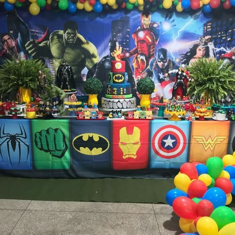 Avengers Birthday Party Avengers Birthday Decorations, Avengers Theme Birthday, Avenger Party, Avengers Birthday Party Decorations, Superhero Party Decorations, Marvel Birthday Party, Marvel Party, Hulk Birthday, Avengers Theme