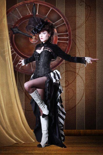 Steampunk Circus, Steampunk Woman, Mode Steampunk, Steampunk Couture, Dark Circus, Steampunk Women, Circus Performers, Night Circus, Circus Costume