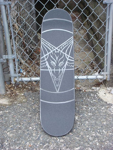 Satan Skateboard Images, Sigil Of Baphomet, Skate Bord, Simple Art Designs, Skateboard Designs, Longboard Design, Skateboarding Tricks, Skateboard Deck Art, Skateboard Art Design