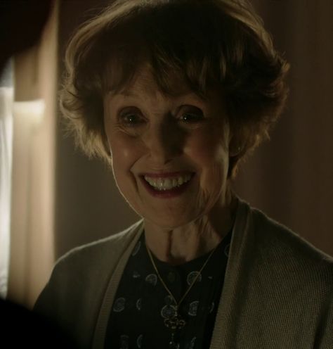 Sherlock Mrs Hudson, Una Stubbs, Mrs Hudson, Avril Lavigne, Sherlock Bbc, Iconic Characters, Sherlock Holmes, Bad Girl, Bbc