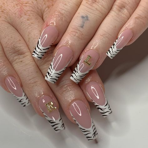 Zebra print frenchies 🦓🤍 @courtneychristian___ Thanks for looking! 🤍 • • • • • • • #nsi #brisbanenails #brisbane #nails #nailart #qld #lish #popular #trending #nailtech #explorepage #explore #exploremore #exploreaustralia #heartnails #nudenails #frenchies #french #frenchnails #brisbanenails #northbrisbane #brisbanenailart #morayfield #morayfieldnails #pintrestnails Zebra Print Tip Nails, Nails Balerin, Zebra Print Acrylic Nails, Zebra Print French Tip Nails, Zebra French Nails, Zebra French Tip Nails, Frenchies Nails, Zebra Print Nails, Zebra Nails