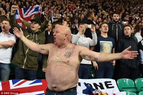 A shirtless fan sings with gusto in the stands in Glasgow as England faced Scotland Football Chants, British Party, English Football, England Football, Football Funny, World Football, Old Video, Soccer Fans, Football Games