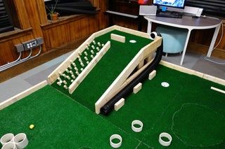 Mini Putt, Golf Card Game, Dubai Golf, Golf Course Photography, Putt Putt Golf, Top Golf Courses, Crazy Golf, Golf School, Public Golf Courses