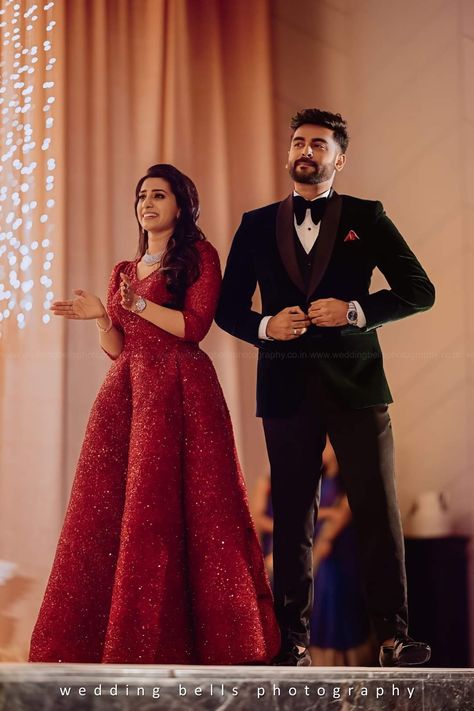 Couple Wedding Indian Outfit, Suit For Marriage, Enggament Dress Indian, Reception Dress For Couples Indian, Groom Dress For Reception Indian, Couple Gown And Suit, Reception Couple Dress, Indian Engagement Groom Outfit, Reception Dress Couple