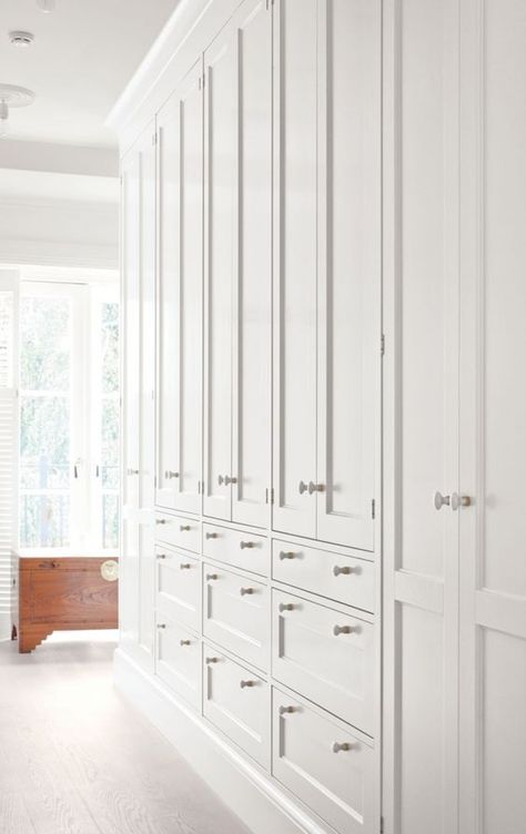 10 Steps for Planning Your New Build - Maria Killam - Colour Specialis Decor Closet, Bedroom Built Ins, Bedroom Cupboards, Build A Closet, Closet Decor, Bedroom Closet Design, Hallway Storage, Beautiful Storage, 아파트 인테리어