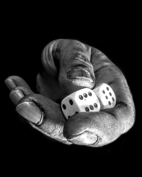 Thor Girl, Casino Tattoo, Cute Wallpapers For Android, Dice Tattoo, Realistic Tattoo Sleeve, Hand Photography, Artistic Pictures, Art Photography Portrait, Black And White Art Drawing