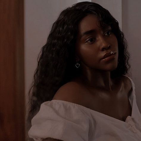 Dark Academia Black Women, Servant Aesthetic, Black Princess Aesthetic, Aesthetic Faces, Fic Inspiration, Angelica Schuyler, Book Edits, Fantasy Book Series, Black Princess