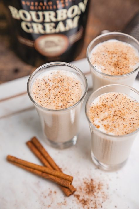 Bourbon Cream Drink Recipes, Buffalo Trace Bourbon Cream Recipes, Bourbon Cream Drinks, Bourbon Cream Cocktail, Tiramisu Shots, Winter Shots, Buffalo Trace Bourbon, Classy Cocktails, Whiskey Drinks Recipes