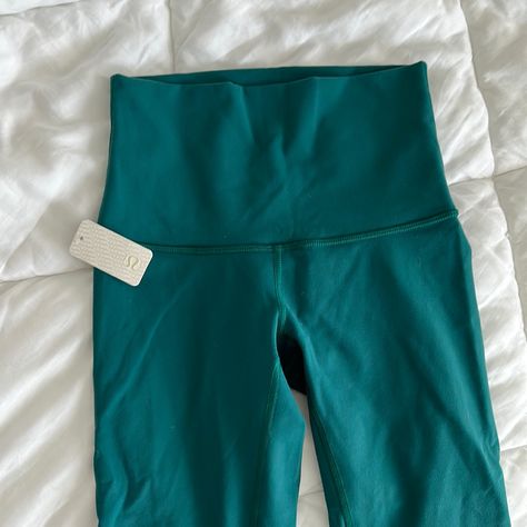 New, Never Worn Lululemon Leggings I’m Not Sure What The Style Is But I Think They Are Wunder Unders Or At Least The Fabric Is Similar To That! They Are Thick & High Quality Lululemon Leggings Colors, Green Lululemon Leggings, Lululemon Collection, Lulu Outfits, Green Lululemon, Dream Ideas, Galaxy Leggings, Lulu Leggings, Family Vacay