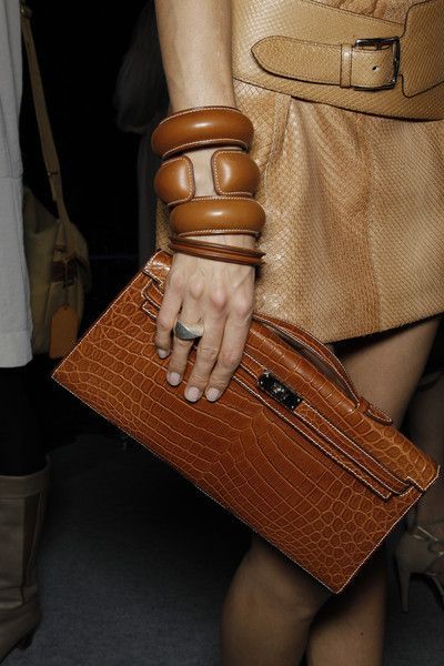 Kelly Cut, Hermes Kelly Bag, Hermes Handbags, Henri Bendel, Hermes Bags, Laptop Case, Beautiful Bags, Fashion Week Spring, Bago