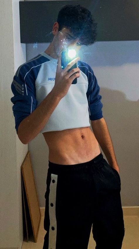 Croptop Aesthetic Outfit Men, Men Crop Top Outfit Aesthetic, Crop Top Men Aesthetic, Crop Top Hombre, Gay Male Fashion, Men Crop Top Outfit, Man In Crop Top, Mens Crop Top Fashion, Murakami Pillow