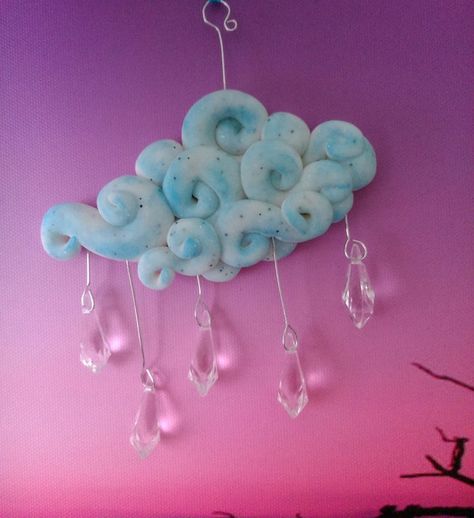 Polymer clay cloud with bead rain drops. Polymer Clay Cloud Tutorial, Cloud Clay Art, Polymer Clay Cloud Earrings, Polymer Clay Suncatcher, Polymer Clay Cloud, Cloud Clay, Clay Cloud, Crystal Wrapping, Cloud Craft