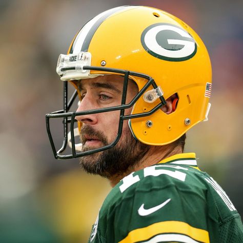 Aaron Rodgers said during an appearance on the Wilde and Tausch radio show that he played during the 2018 season with a tibial plateau fracture and sprained MCL (h/t Ryan Wood ... http://www.heysport.biz/index.html Tibial Plateau Fracture, Lebron Kobe Jordan, Jordan Basketball, Sports Celebrities, Aaron Rodgers, Sports Injury, Pro Sports, Knee Injury, Football Helmets