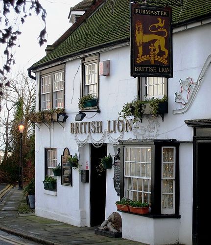 English Country Pub, Country Pub Exterior, English Pub Exterior, Old English Pub, Old English Storefronts, Old Irish Pub Aesthetic, Folkestone Kent, Old Pubs In London, Uk Pub