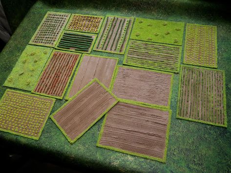 BigLee's Miniature Adventures: Normandy Farmland - Making fields Miniature Farm Diy, Farm Table Plans, Farm Diorama, Farm Toy Display, Village Miniature, How To Make Corn, English Project, Ho Scale Train Layout, Wargaming Table