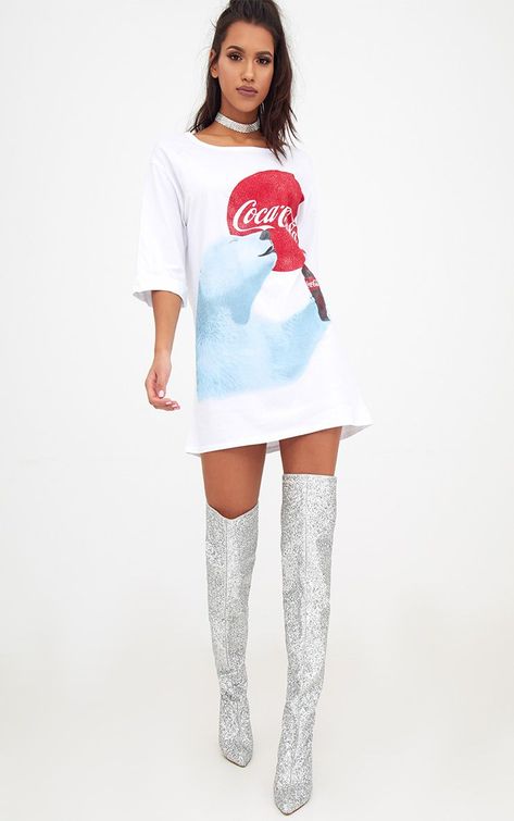 White Coca Cola Polar Bear T Shirt Dress. Shop the range of dresses today at PrettyLittleThing. Express delivery available. Order now Coca Cola Dress, Cute Cheap Dresses, Long White Dresses, Coca Cola Polar Bear, White Dress Styles, Cute White Dress, Cheap Maxi Dresses, Long White Dress, Bear Shirt