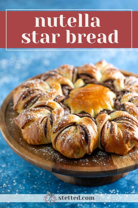 Filled with luscious chocolate hazelnut spread, this star bread is always an impressive addition to the breakfast or dessert table! Step-by-step photos guide you through this beautiful bread recipe. Hazelnut Bread Recipes, Nutella Bread Recipe, Nutella Breakfast Recipes, Chocolate Star Bread, Nutella Star, Nutella Star Bread, Nutella Bread, Beautiful Bread, Chocolate Stars