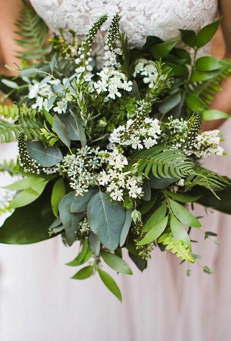 Green Wedding Florals, Fern Bouquet, Bouquet Champetre, Fern Wedding, Elegant Wedding Bouquets, Green Wedding Bouquet, Green Wedding Flowers, Greenery Bouquet, Bride's Bouquet