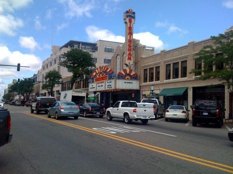 Downtown Birmingham Birmingham Michigan, City Of Birmingham, Places Worth Visiting, Splendour In The Grass, The Royals, Pure Michigan, Shop Local, Beach Town, Royal Oak