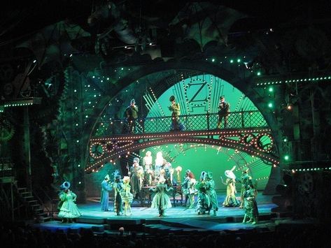 Wicked Musical Broadway, Mechanical Dragon, Broadway Wicked, Elphaba Wicked, Theatre Set Design, Concert Stage Design, Wicked The Musical, Fantasy Wizard, Wicked Musical