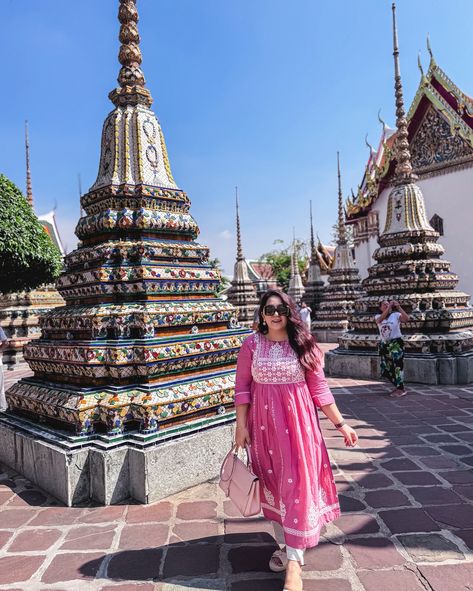 Can’t shake off the vibe from this beautiful outfit – it’s like it was made for me! 😍✨ Outfit deets: Kurta @blockprint0km Bag @louisvuitton Shoes @charleskeithofficial Sunglasses @louisvuitton #indianoutfits #indianblogger #outfitdiaries #bangkoktravel #bangkoktrip #theshopaholicdiaries #midsizefashion #modestfashion Indian blogger, Bangkok travels, Bangkok trip, mid size style, Indian outfits, Singapore blogger Mid Size Style, Bangkok Trip, Mid Size Fashion, Bangkok Travel, Shake Off, Mid Size, Shake It Off, The Vibe, Indian Outfits