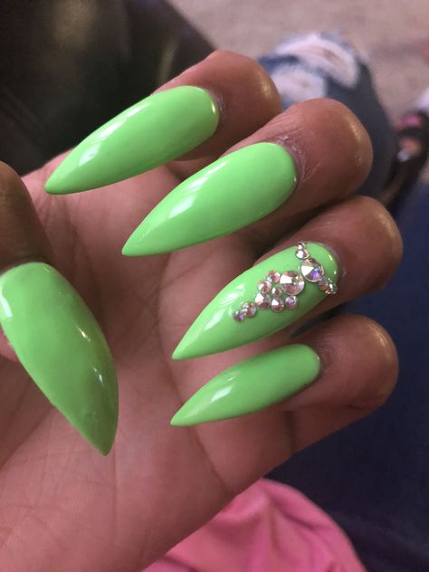 Lime green nails Ombre Nails With Rhinestones, Green Ombre Nails, Bandana Nails, Lime Green Nails, Nails With Rhinestones, Purple Nail Art, Green Nail Art, Zebra Nails, Red Christmas Nails