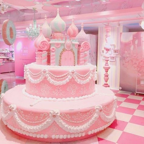 Candyland liquor giant cake Candyland Aesthetic, Rocket Photo, Rose Gold Macbook, Pink Princess Aesthetic, Giant Cake, Angel Boy, Horror Punk, Party Food Buffet, Christmas Apartment