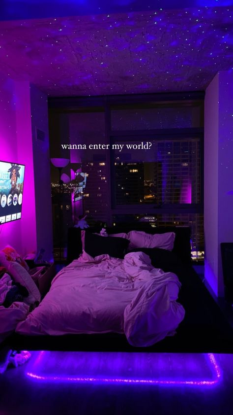 Chill Bedroom Vibes Aesthetic, Chill Apartment Vibes Bedroom, Vibey Apartment Aesthetic, Woman Room Ideas Bedrooms, Rooms With Led Lights, Chill Bedroom Vibes, Chill Room Aesthetic, Chill Apartment Vibes, Vibey Bedroom