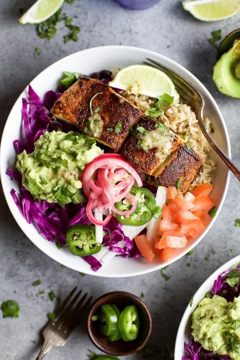 dinner Taco Rice Bowl Recipe, Taco Rice Bowl, Rice Bowl Recipe, Taco Rice, Fish Taco, Cilantro Lime Dressing, Lime Dressing, Pickled Onions, Bowl Recipe