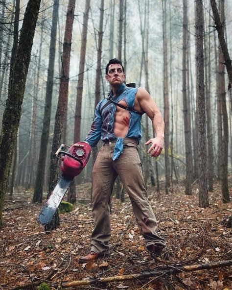 Ash Evil Dead Costume, Ash Williams Cosplay, Bad Ash, Other Mother Coraline, Ash Evil Dead, Ash Williams, 2023 Ideas, Movie Artwork, Bruce Campbell