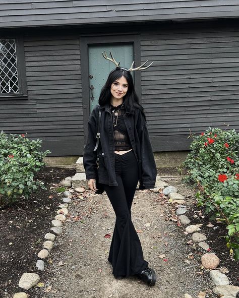 salem (@nonsalemwitch) • Instagram photos and videos Country Goth, Camping Outfits, Goth Outfits, Country Outfits, Cute Casual Outfits, Casual Outfits, Cute Outfits, Photo And Video, Instagram Photos