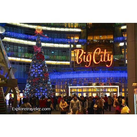 Holiday shopping at Big City in Hsinchu Taiwan http://exploretraveler.com/ Hsinchu Taiwan, Globe Travel, Different Holidays, Night Market, Holiday Shopping, Big City, Taiwan, Globe, Around The Worlds