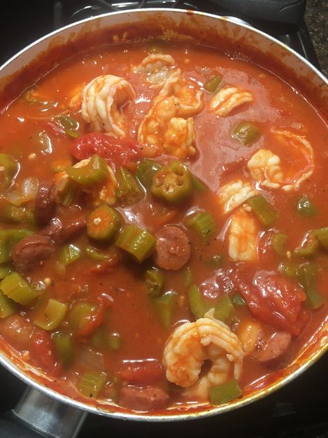 Authentic Gumbo Recipe - old fashioned recipes - Comfort food Chicken Gumbo Recipe Easy, Authentic Gumbo Recipe, Easy Creole Recipes, Shrimp And Chicken Gumbo, Authentic Gumbo, Easy Gumbo, Gumbo Recipe Easy, Soup Hearty, Gumbo Soup