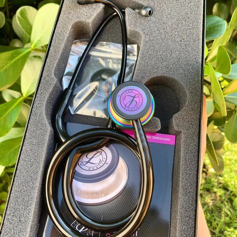 Littmann Classic 3 BLACK RAINBOW 🌈 ⭐ 💯 ORIGINAL ⭐ STRONGER & RELIABLE ⭐ MADE IN USA 🇺🇲 ⭐ 1 YEAR OFFICIAL WARRANTY 🛒SHOP ONLINE: DM TO PLACE ORDERS. ⭐⭐ DISCOUNT OFFER ⭐⭐ 20% DISCOUNT FOR DOCTORS/STUDENTS ONLY. . . . #3mlittmann #littmannstyle #littmannpakistan #littmannstethoscopes #aghakhanhospital #aghakhanuniversity #medicalstudent #lumsuniversity #cmhkharianmedicalcolllege #karachi #islamabadmedicalcenter #islamabad #student #doctor Student Doctor, Littmann Stethoscope, Nurse Aesthetic, Stethoscopes, Black Rainbow, Medical Equipment, Medical Professionals, Pakistani Fashion, Classic Black