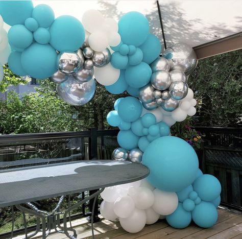 Teal And White Balloon Garland, Teal And Silver Balloon Garland, Turquoise Balloon Garland, Teal Balloon Arch, Peacock Christmas Decorations, Teal Balloons, Teal Christmas, Anniversary Decor, Celebration Decor