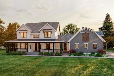 4-Bedroom Two-Story Modern Farmhouse with Side-Load Barn-Style Garage and a Wrap Around Porch (Floor Plan) Barn Style Garage, Farm Homes, Texas Farmhouse, Beautiful Master Bathrooms, Homestead Ideas, Construction Ideas, Porch Flooring, Magnolia Market, Farmhouse Ideas