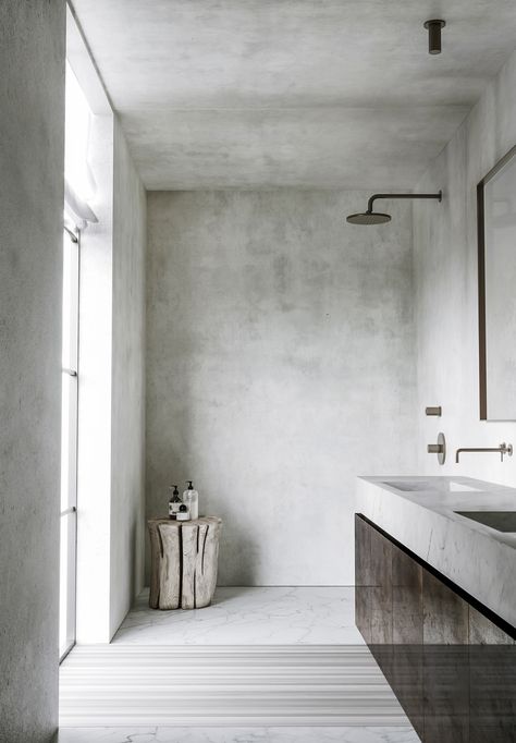 Wood And Cement Bathroom, Bathroom Cement Wall, Microcement And Marble Bathroom, Cement Showers, Concrete And Marble Bathroom, Cement Look Bathroom, Cement Shower Walls, Cement Bathrooms, Grey Concrete Bathroom