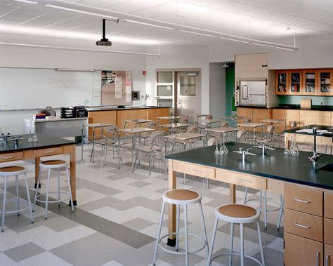 chemistry classroom Chemistry Classroom Aesthetic, Science Lab High School, Korean School Interior, Classroom Aesthetic High School Korean, Aesthetic Science Classroom, Bloxburg Science Classroom, Science Classroom Aesthetic, Korea Classroom, Science Lab Classroom