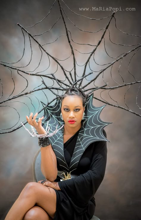 Spider Fashion Design, Legoland Halloween, Black Widow Spider Costume, Spiderweb Fashion, Spiderweb Hair, Spider Fashion, Spider Cosplay, Spider Dress, Spider Makeup