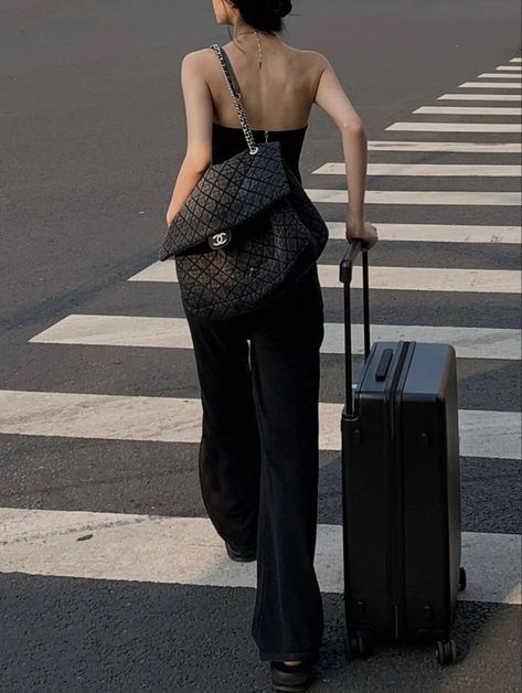 Ava Chen, Twisted Love, Airport Fits, Classy Aesthetic, Future Lifestyle, Black Aesthetic, Vivienne Westwood, Aesthetic Girl, Business Women