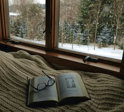 Snow Reading Book GIF An Open Book, Open Book, Book Nooks, I Love Books, Book Aesthetic, Love Book, Winter Wonderland, Book Worms, Good Books