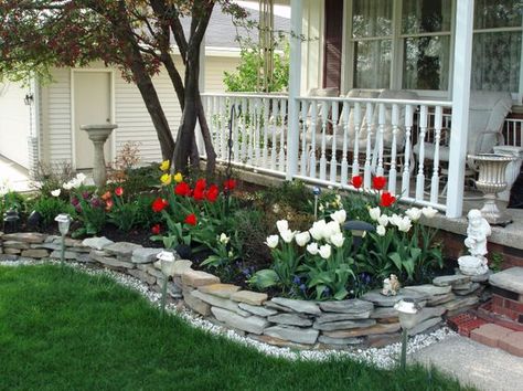 16 Small Flower Gardens That Will Beautify Your Outdoor Space Front Porch Landscaping Ideas, Small Front Yards, Small Flower Gardens, Porch Landscaping, Yard Area, Small Front Yard Landscaping, Small Front Yard, Front Yard Ideas, Front Landscaping